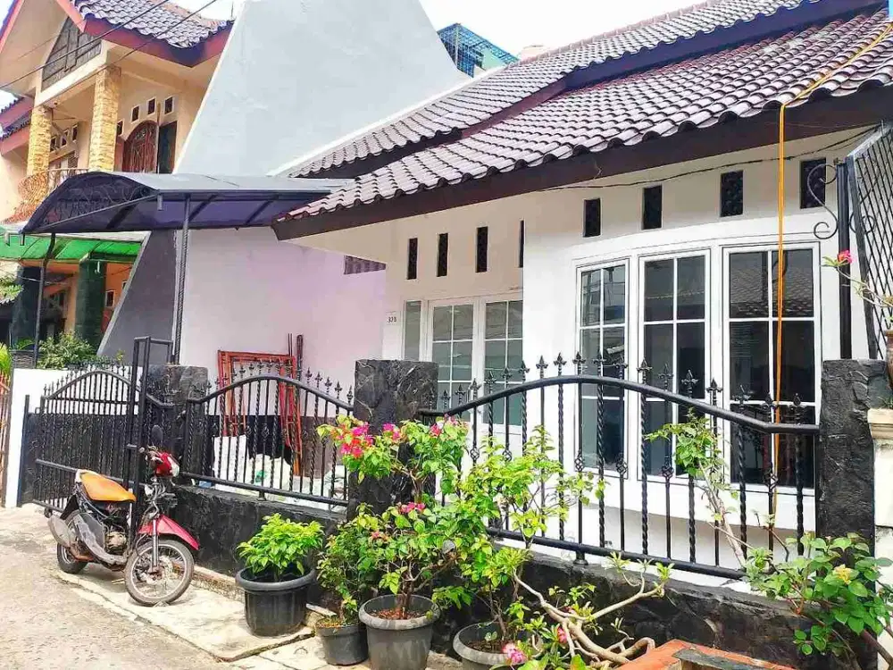 Dijual Rumah Siap Huni
Jatimakmur, Pondok Gede. 2 Lantai Bebas Banjir