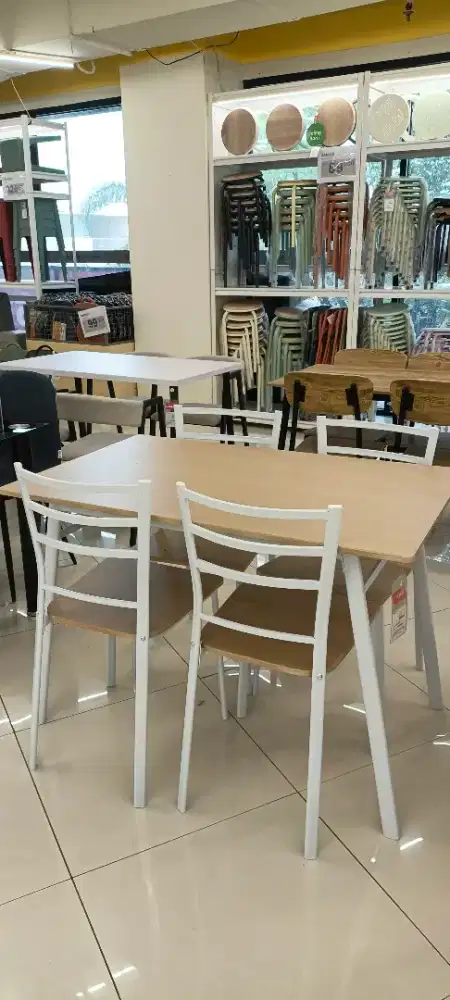 HARRIS SET MEJA MAKAN 4 KURSI