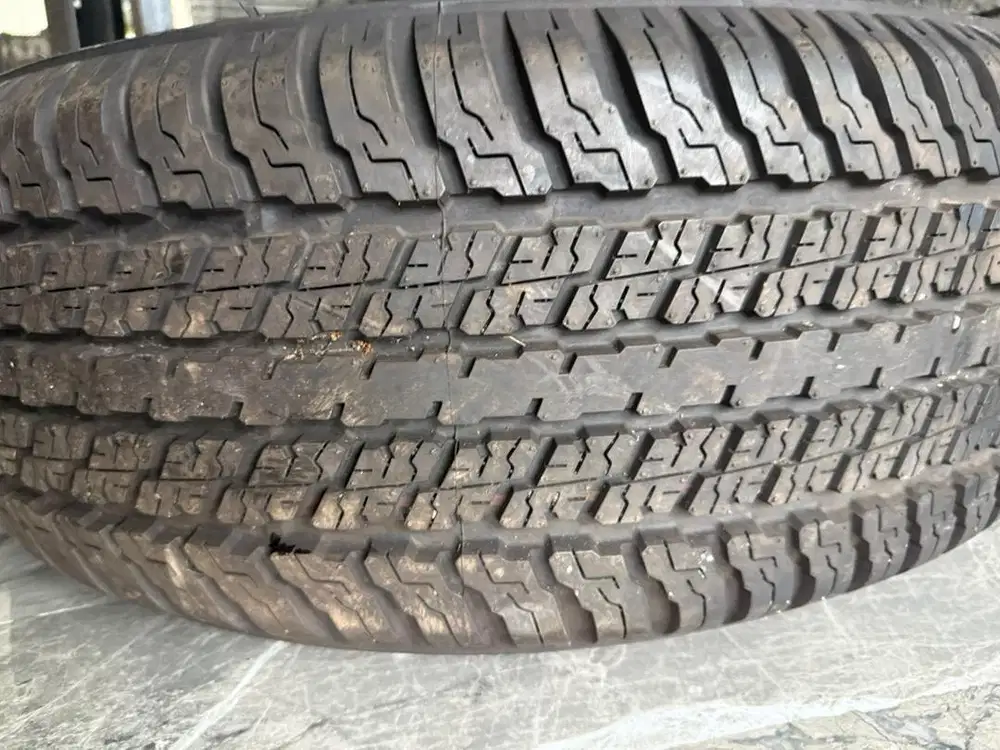 Ban mobil 265 65 17 pajerosport hilux fortuner triton