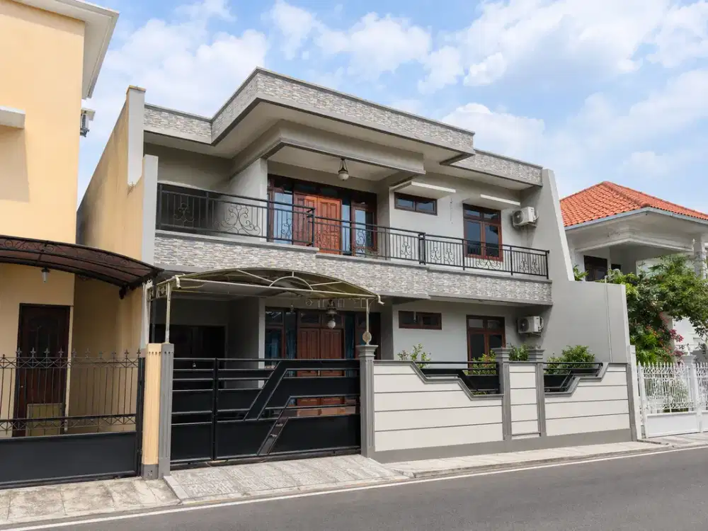 Rumah Mewah 2 lantai di Jaticempaka - Pondok Gede Bekasi