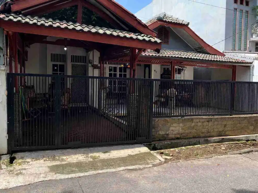 Rumah Luas Harapan Baru Taman Bunga Cimanggis Dekat LRT
