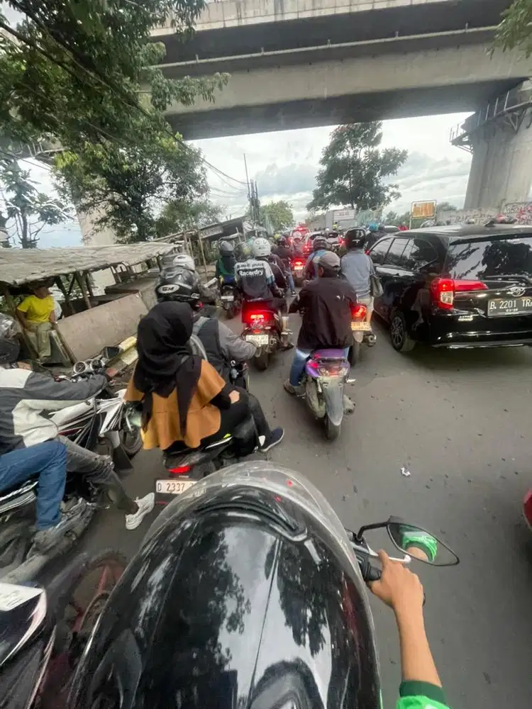 Cari Driver Bulanan