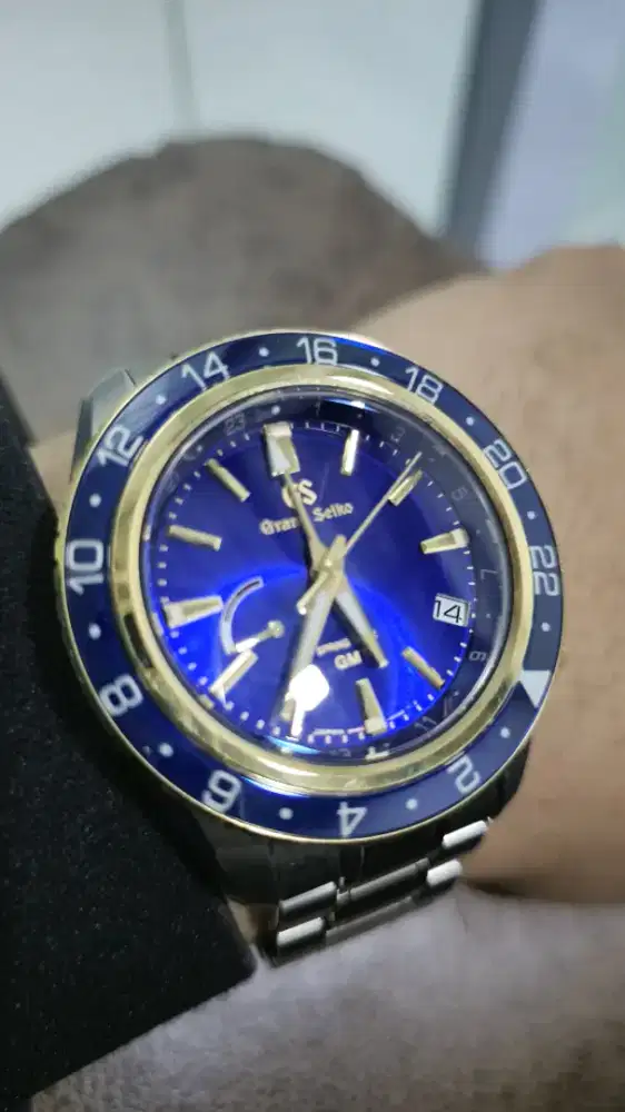 Grand Seiko Gold Blue Sport Spring Drive 9R66 - 950088