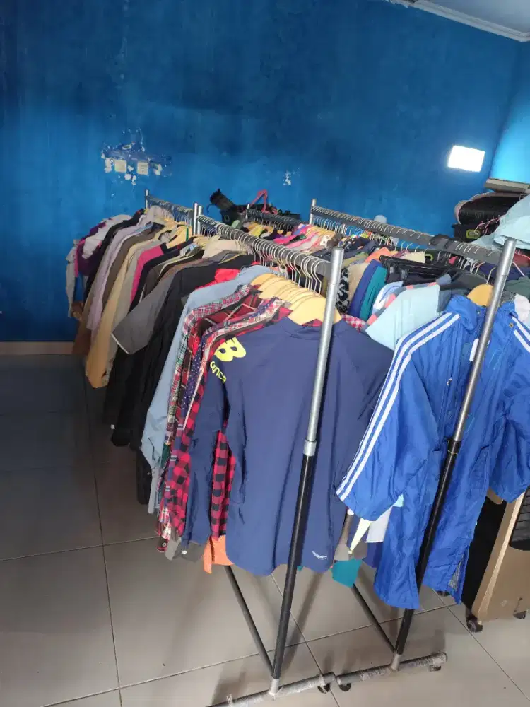Jaket tebal sisa toko thrifting dari bal Jepang korea