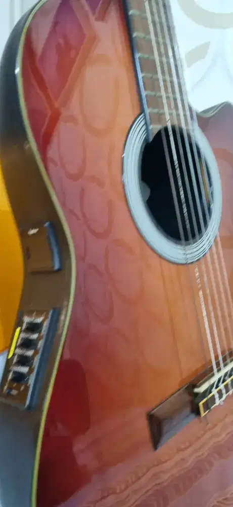 Gitar Elektrik, merk: Applause, by Ovation model 134; made in Korea