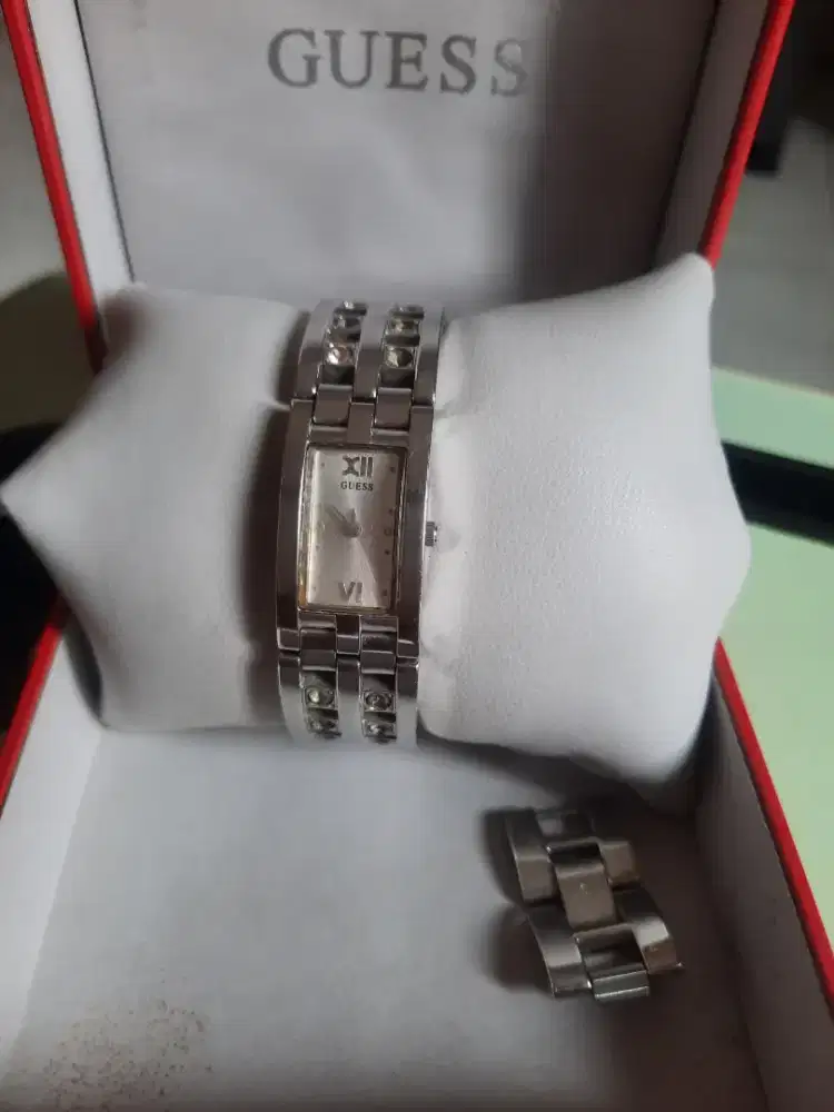 Jam Tangan Guess
Original GW 80301