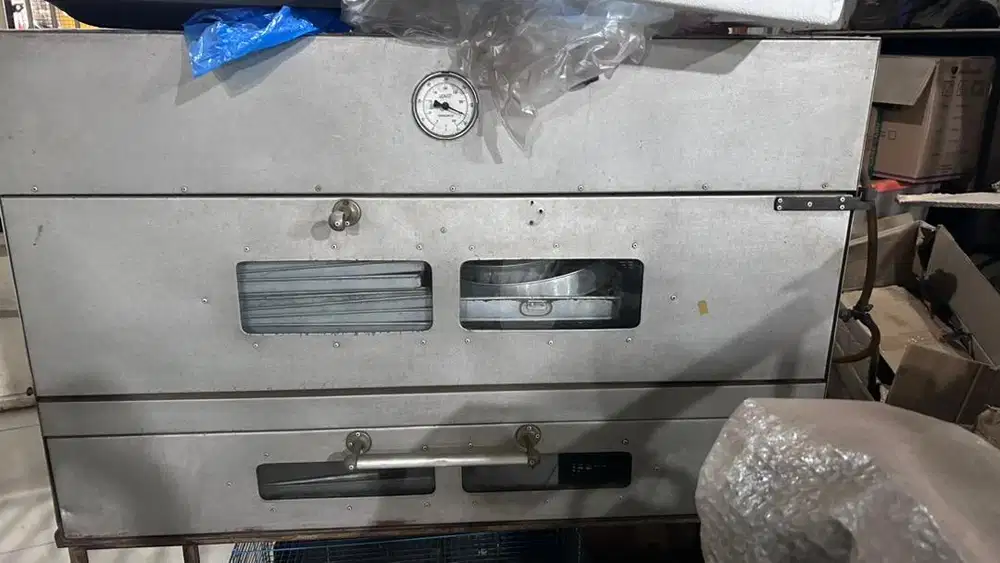 Oven gas kue roti