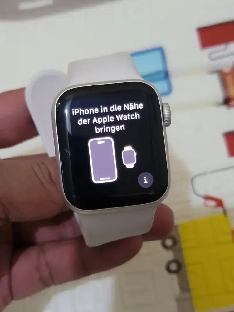 Apple Watch SE Gen 2 Starlight Resmi