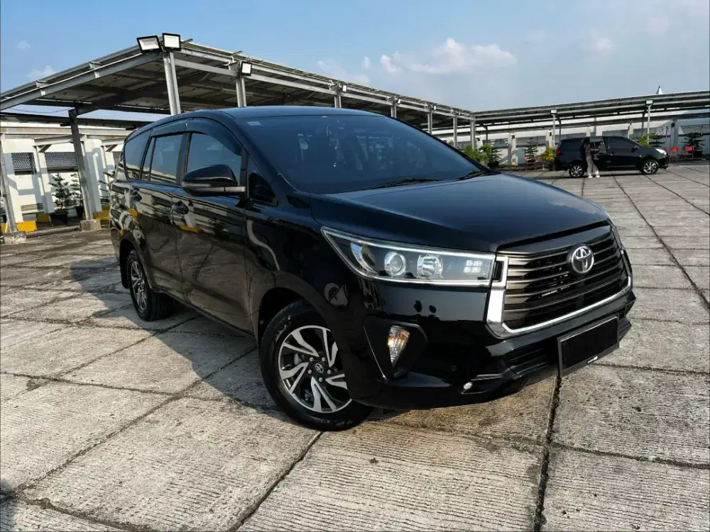 Toyota Kijang Innova  2.4 V At 2022