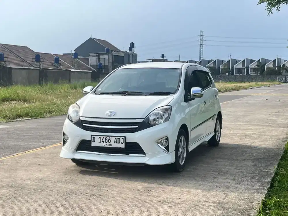 Dp 9 jt Agya G trd 1,0 Manual 2015