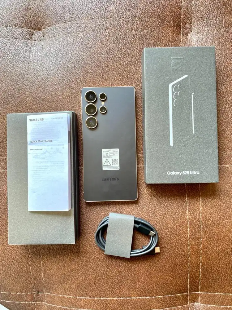 Galaxy S25 Ultra 12/256GB Titanium Black
