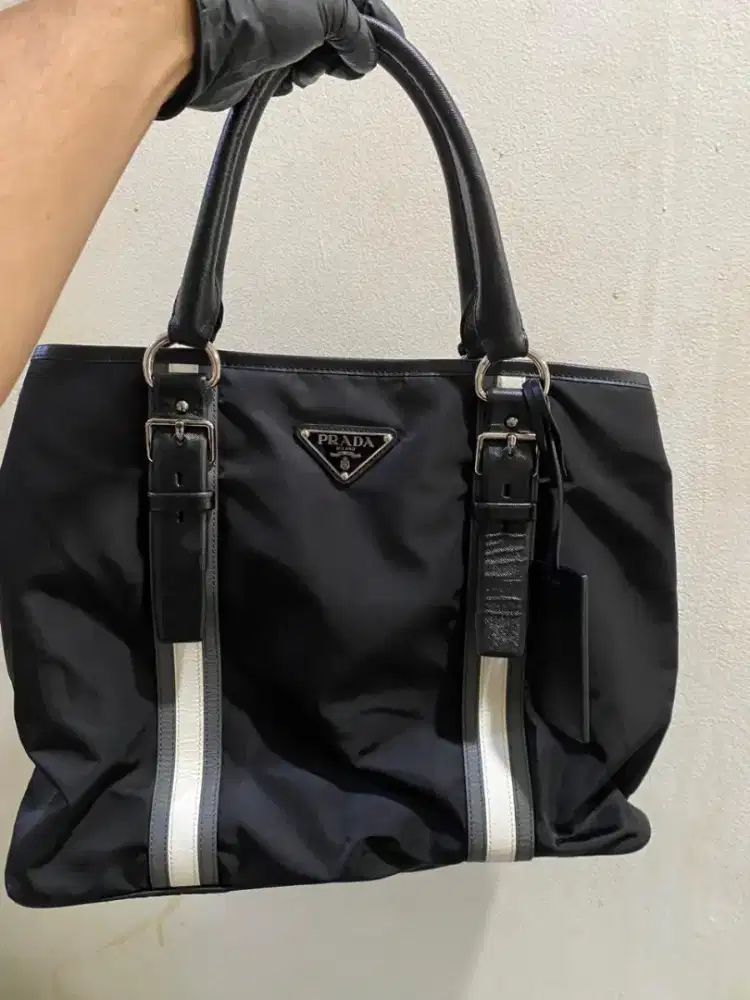 Totebag unisex prada nylon mix leather mewah good quality net price