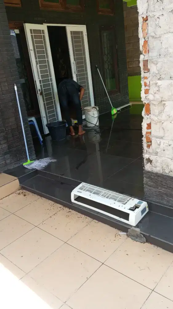 Service AC dan bongkar pasang AC