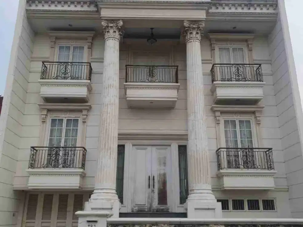 Dijual via lelang rumah di citraland Rafles garden blok TB3/41 Surabaya