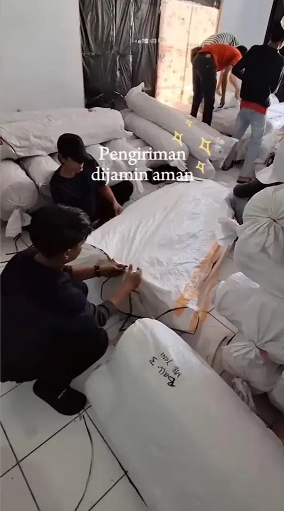 Karyawan gudang/kuli gudang