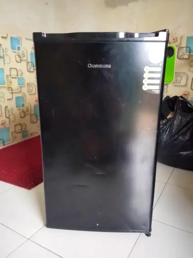 Kulkas 1 pintu merek canghong mini