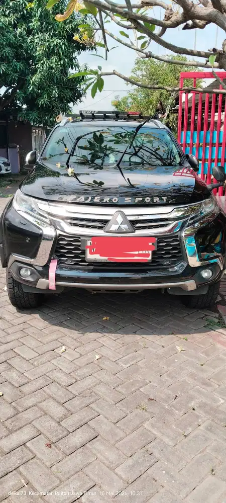 Jual cepat pajero sport dakar 4x2 matik hitam plat N probolinggo