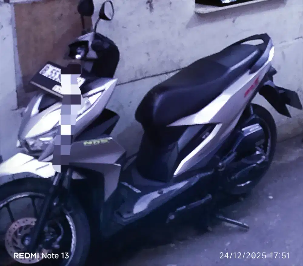 Honda Beat deluxe cbs-iss silver th 2022.plat B. DKI. RP 13,500 nepis