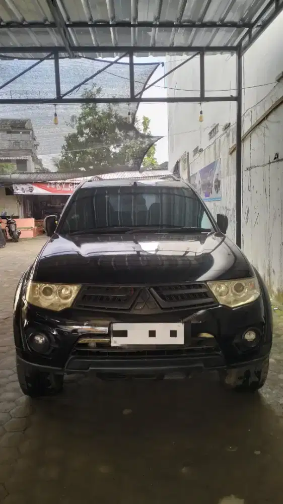 Mitsubishi Pajero Sport Dakar Tahun 2014