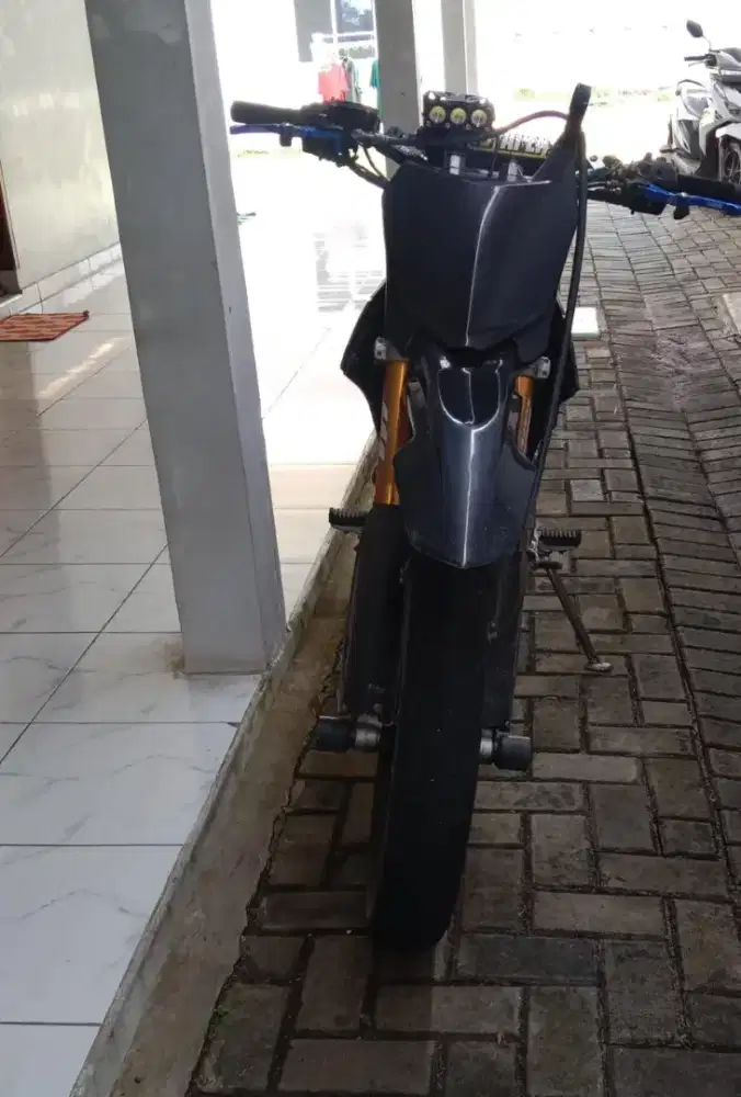 Dijual Kawasaki KLX 150F Varian 1 Tahun 2019