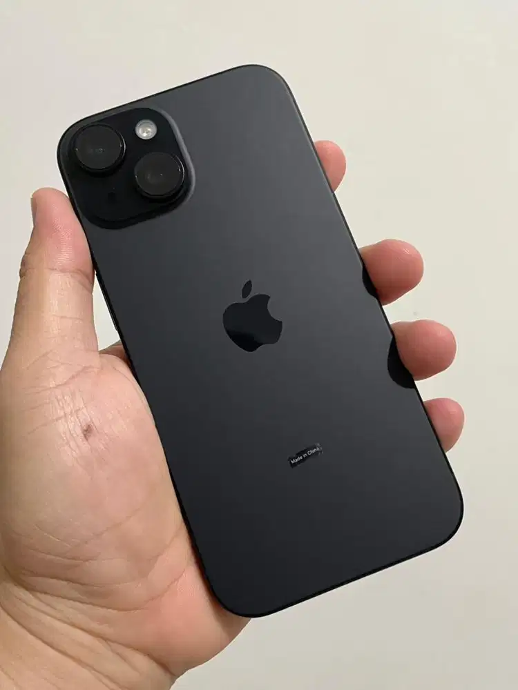 Apple iPhone 15 Basic 256 GB Black Mint Condition
