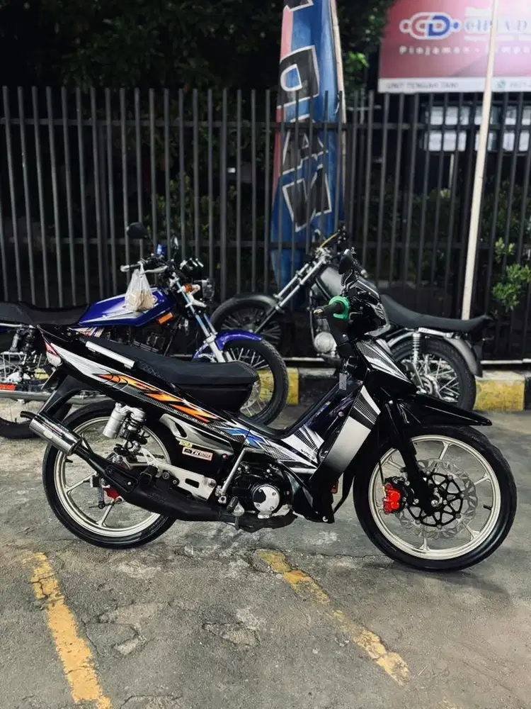 Yamaha F1zr 2004