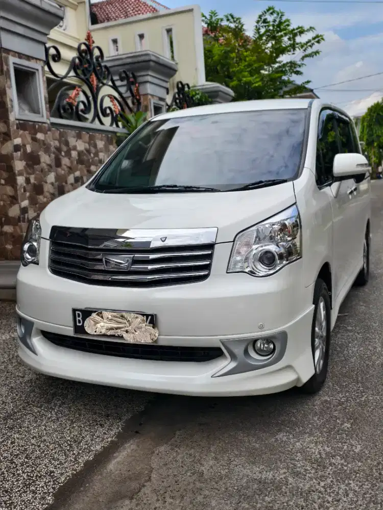 Toyota nav1 2016 low KM