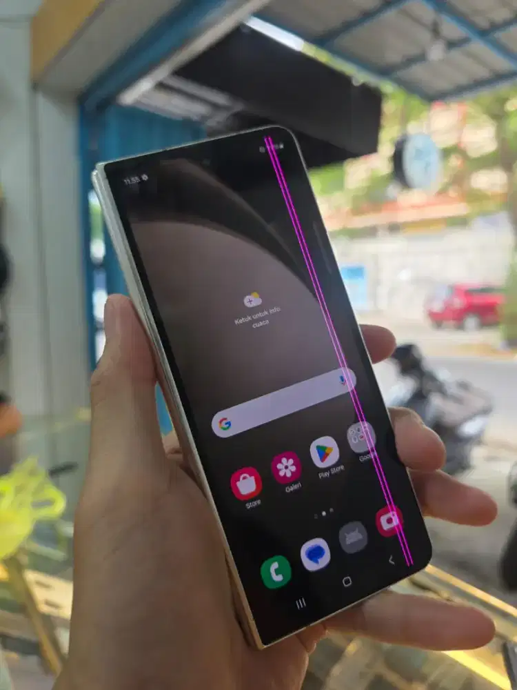 Samsung Z Fold 5 12/256 minus garis layar