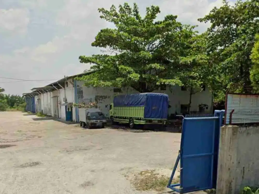 GUDANG LUAS 1.764M² SIAP OPERASIONAL DI JL. SOEKARNO HATTA PEKANBARU