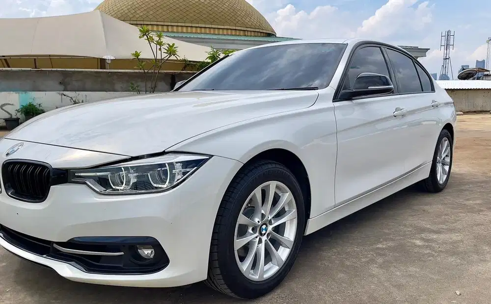 BMW 320i Facelift Odo.19rb Record NIK.2018