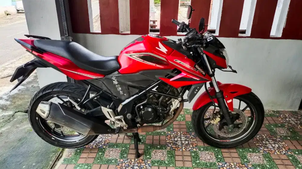 DiJual cepat CB 150 R tahun 2016 Sukoharjo Kota (Nego)