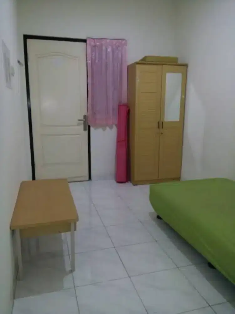 Lowker stay aprt/kost