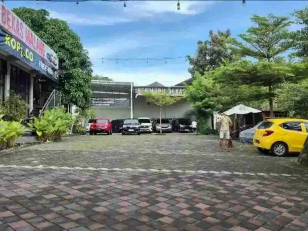 Tempat Usaha Komersil Akordion Kota Malang