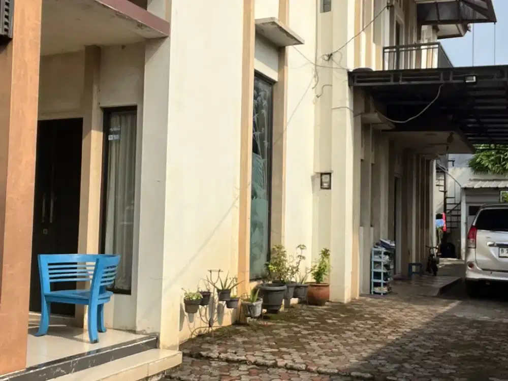 Rumah LT 300  Bebas Banjir 5 Mnt ke Pintu Tol Pondok Gede J-49230