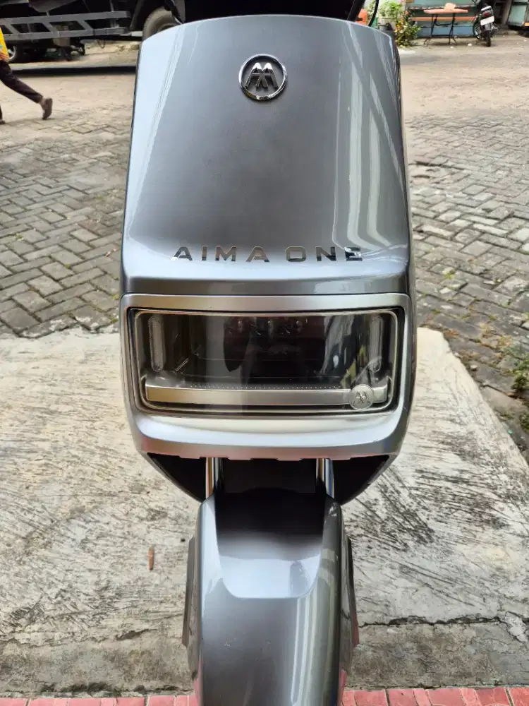 sepada listrik AIMA ONE