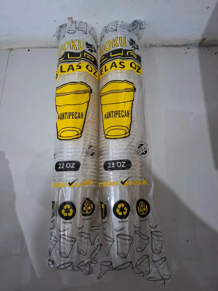 Cup Plastik 22 Oz Datar