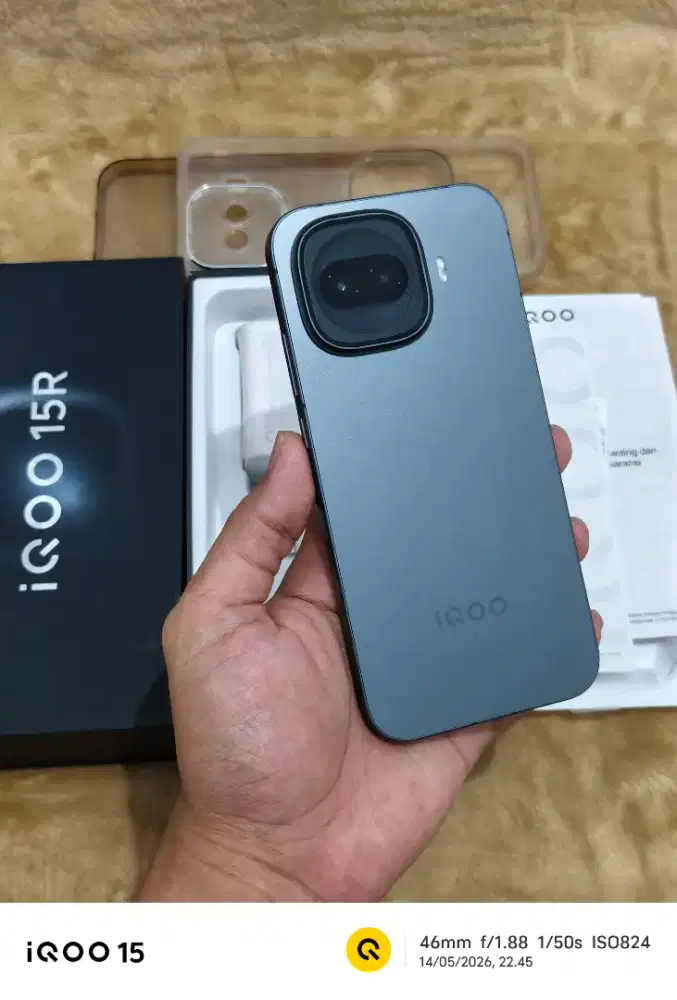 IQOO 15R Rom 12GB / 512GB Fullset ORIGINAL GARANSI 2 TAHUN