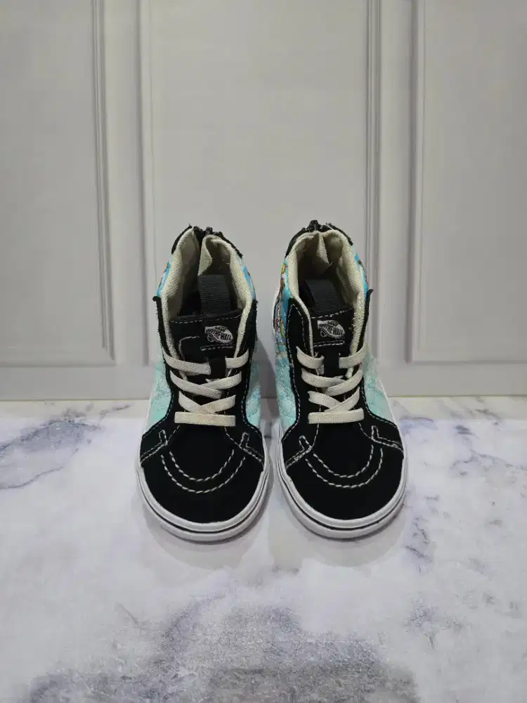 Preloved Sepatu Anak Vans SAILORMOON Series