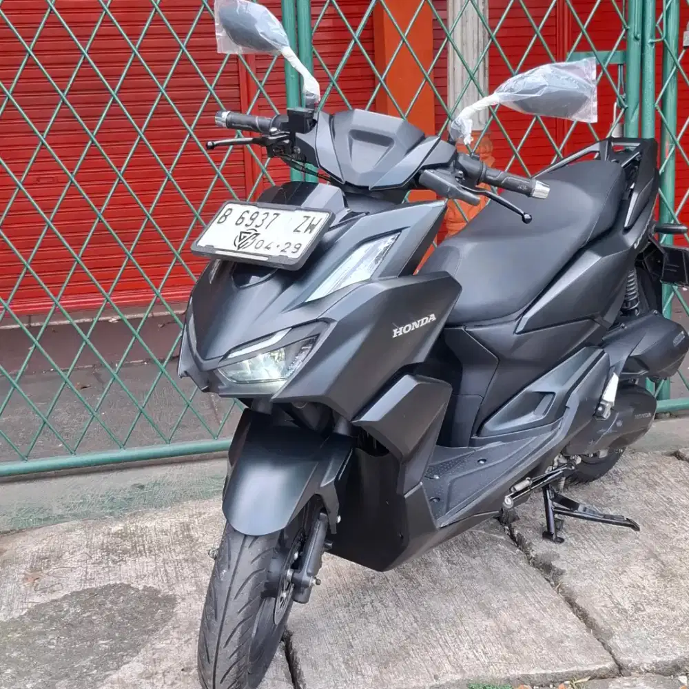 Honda vario 160 cbs 2024 dp 1juta