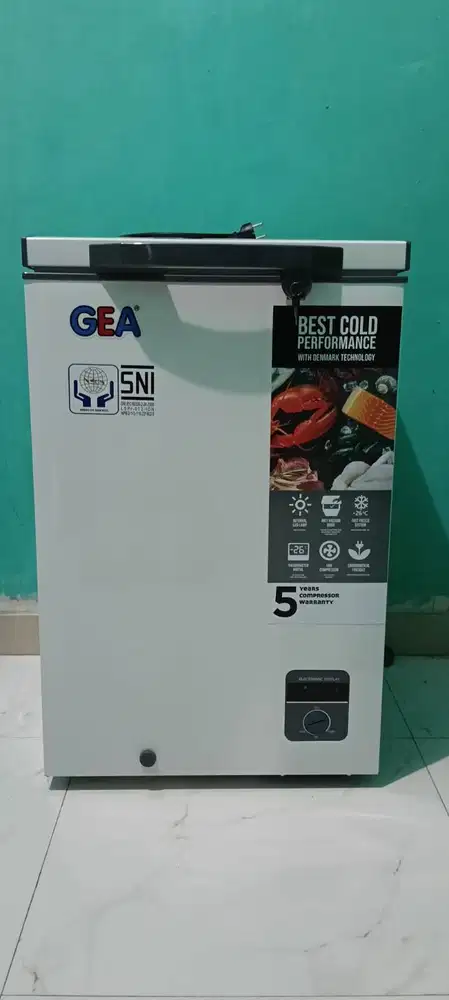 Chest Freezer GEA AB-108-R (SECOND)