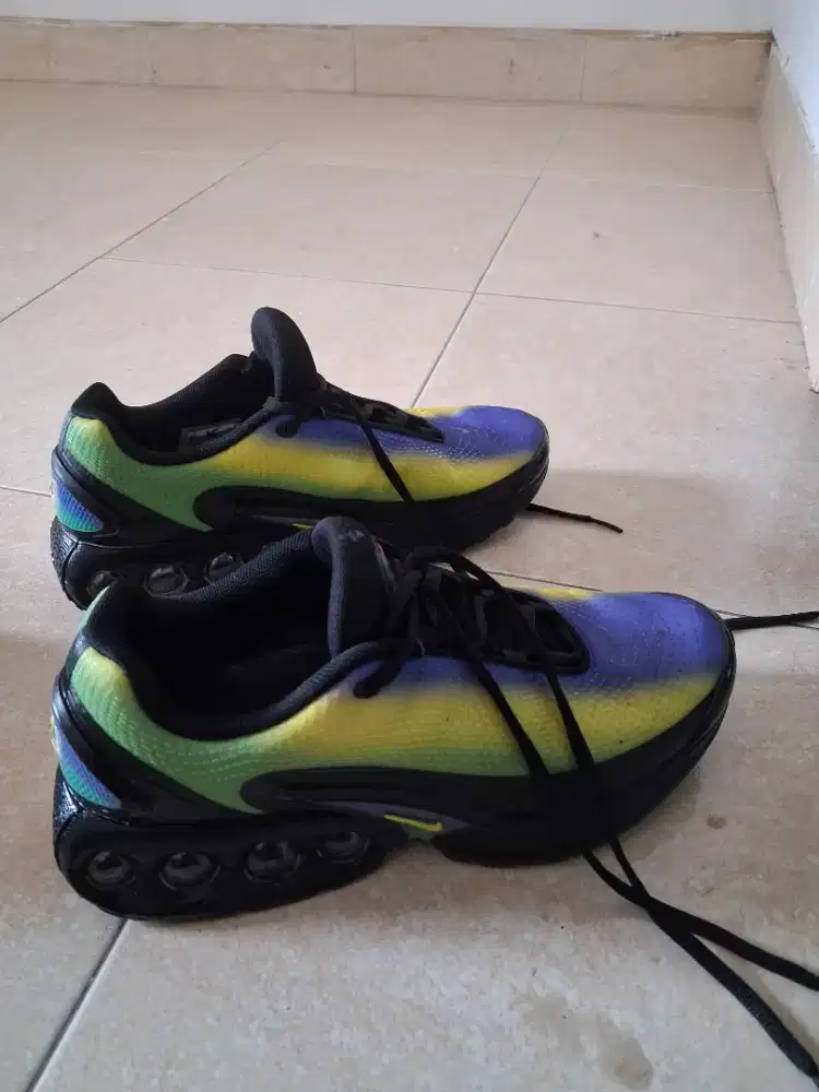 Sepatu nike TN size 42 kondisi bagus jarang pakai