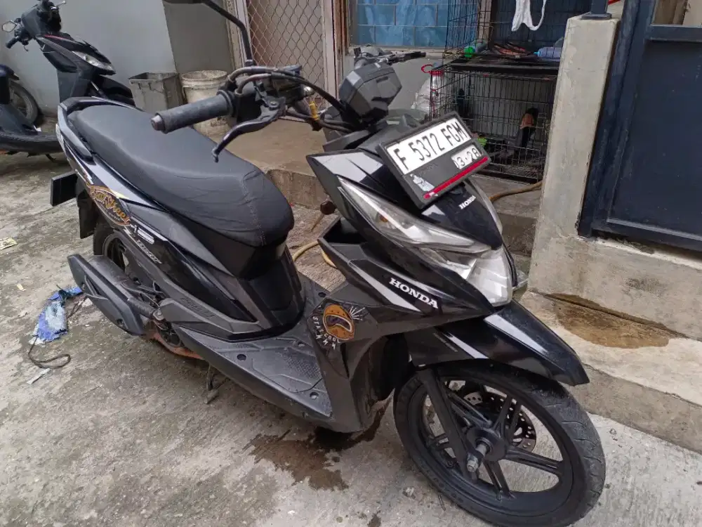 Honda Beat Street CBS Tahun 2018 fulOrsinil Mesin Halus Siap tancapGas