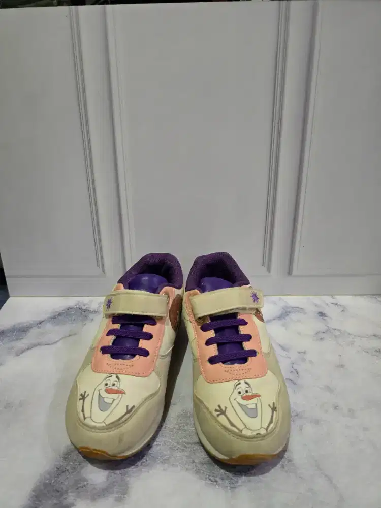 PRELOVED SEPATU ANAK DISNEY FROZEN