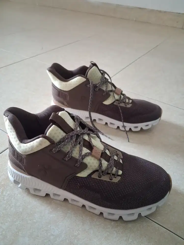 Sepatu pria oc size 43 ori kondisi bagus jarang pakai