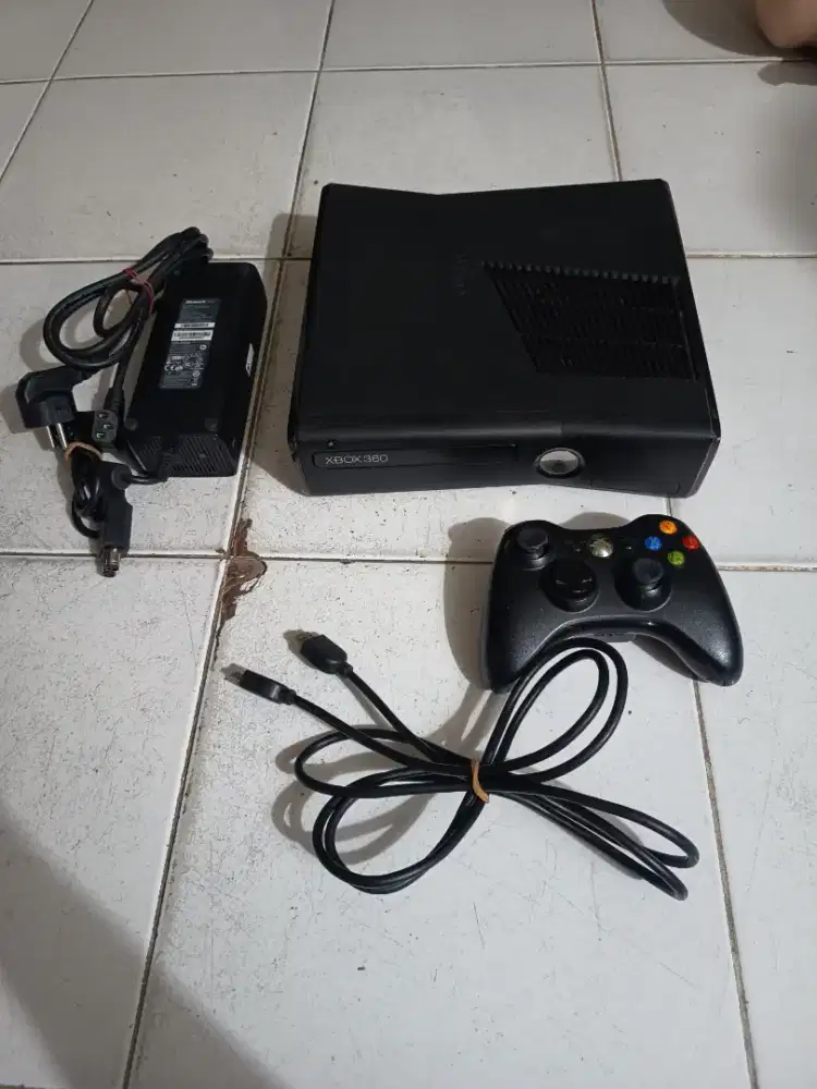 Xbox 360 Slim RGH 500GB