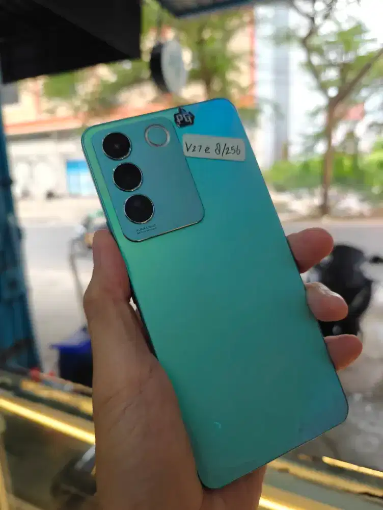 Vivo V27e 8/256