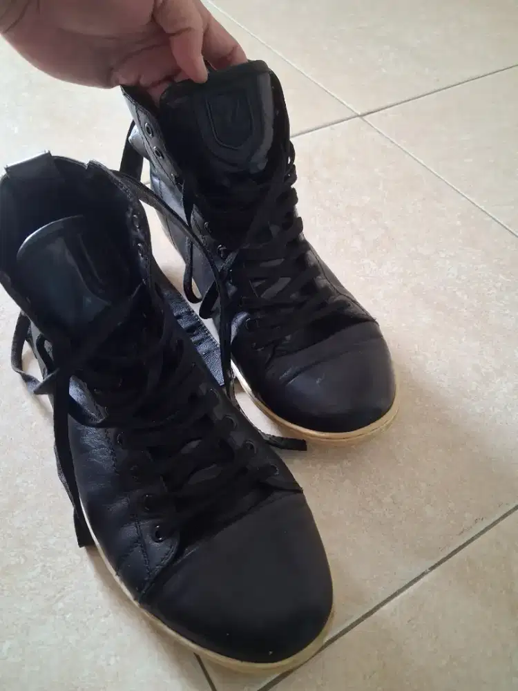 Sepatu louis vuiton ori size 42 kulit asli