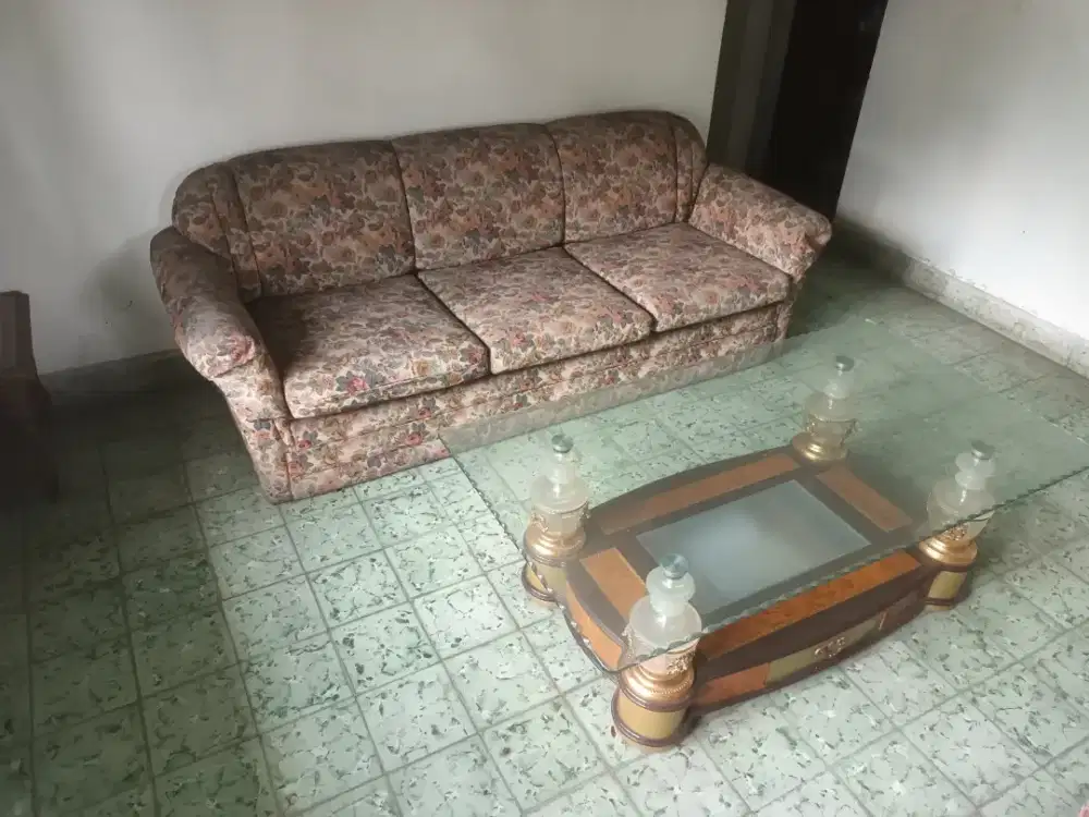 Sofa ruang tamu classic