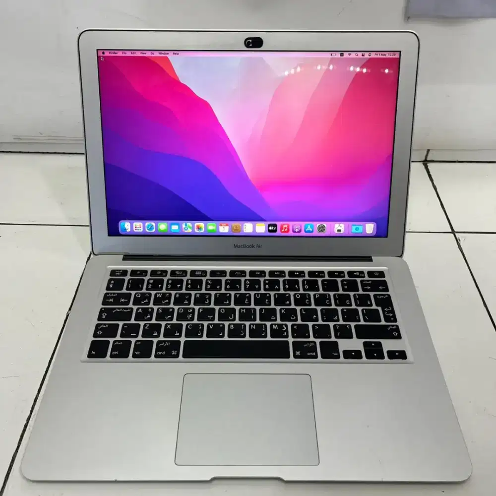 Macbook Air 2017, intel i5, Ram 4GB, SSD 128GB