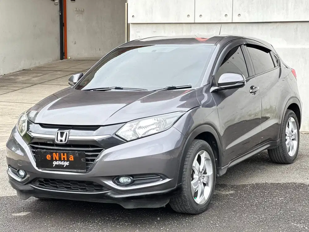 Dp 4JT.. Honda HRV S 1.5 CVT A/T 2017.. eNHa garage Semarang..